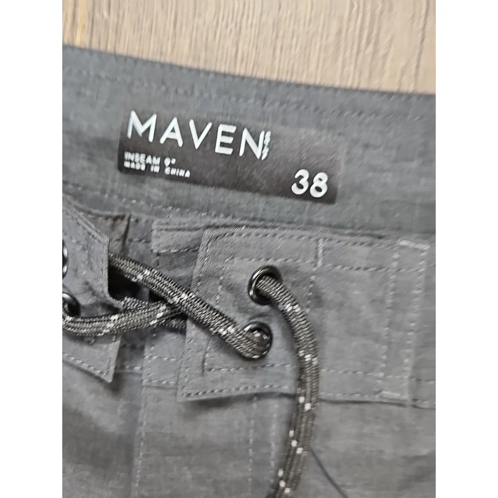 MAVEN  CO\OP SIZE 38 Black And Gray Board Shorts 9 Inch Inseam,‎  Flawless 1297